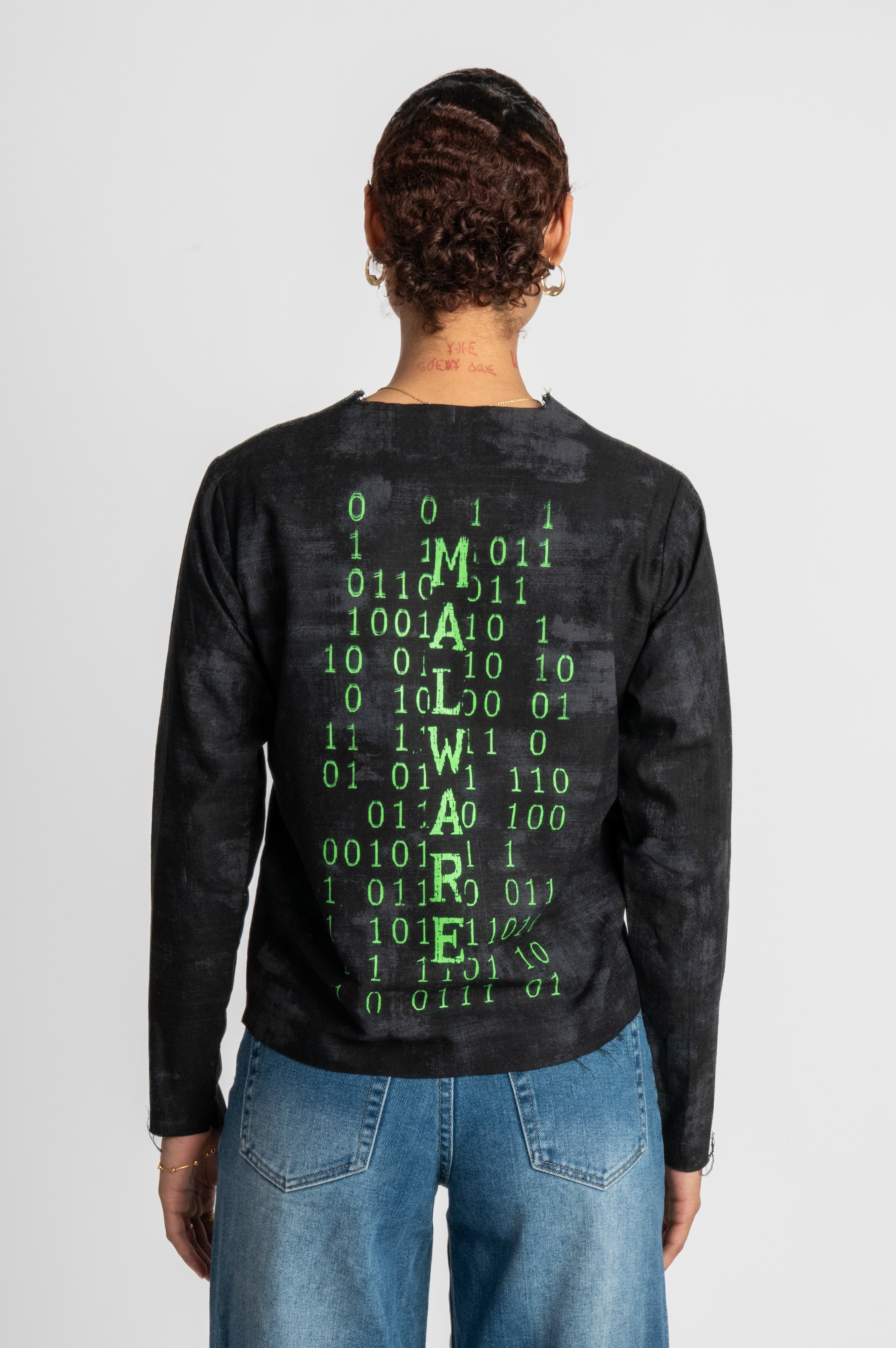 Onyx Long Sleeve Tee